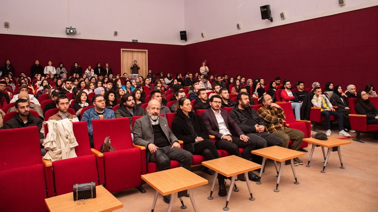 “Özel Gereksinimli Bireylerin Farkındalığı" konulu Öğrenci ve Öğretim Elemanı Bilgilendirme Konferansı düzenlendi
